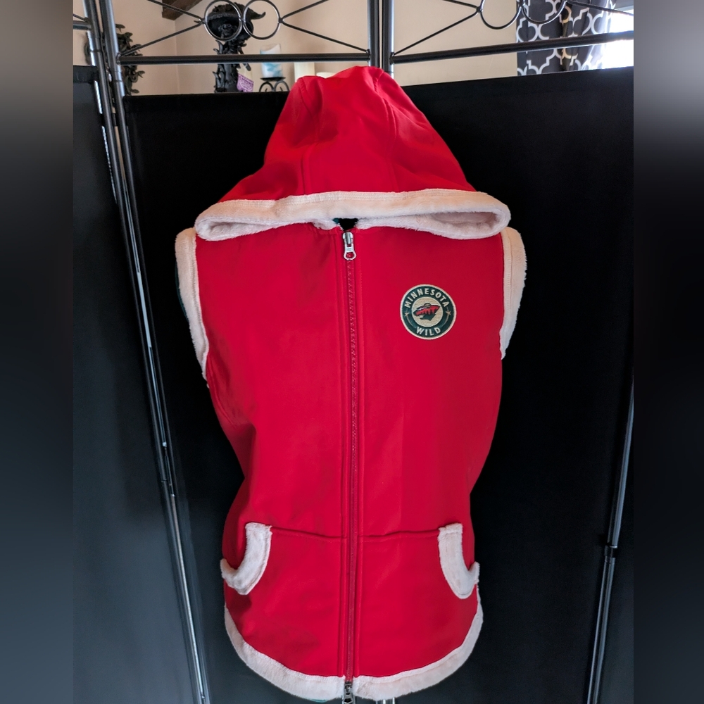 NHL Minnesota Wild womens vest Size Large